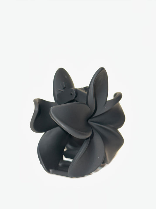 FLOWER CLAW CLIP - MIDNIGHT BLOOM